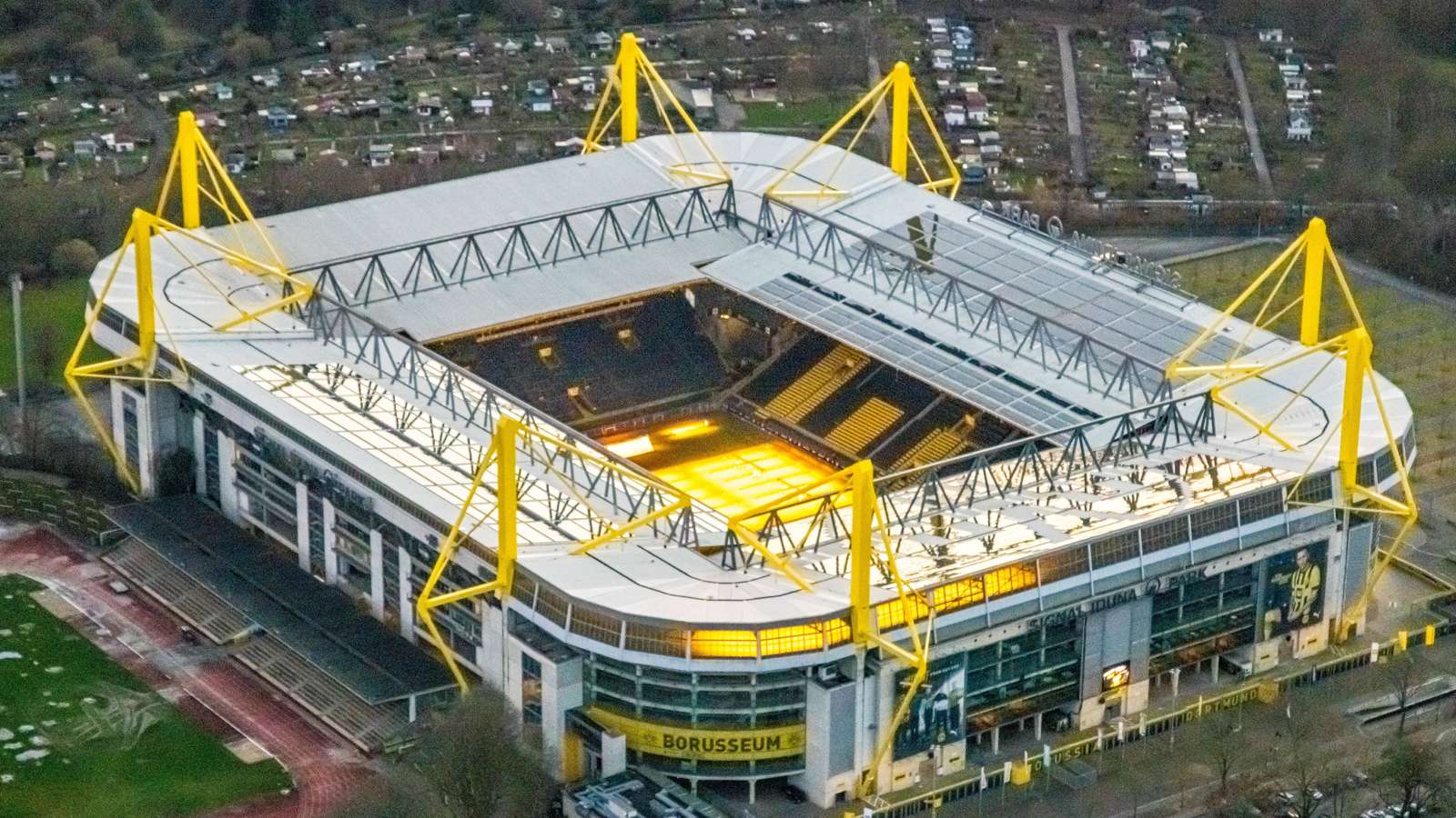 Signal Iduna Park Dortmund aus der Luft